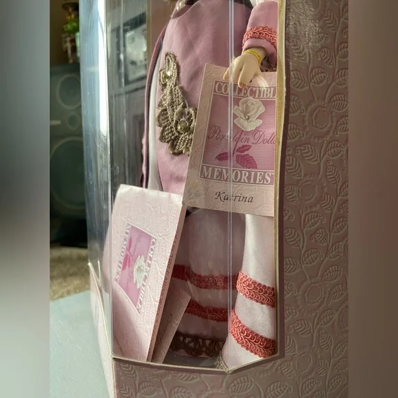 NWT Hand Crafted Pretty in Pink- “Collectable Memories” Doll, Elegant, FunGifts🎄 - Picture 12 of 16